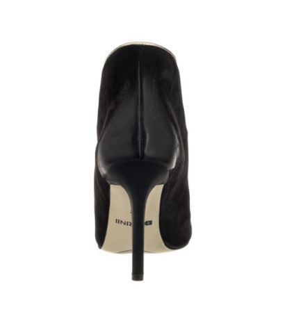 Carinii Czarne B3928 (CI214-a) kingad