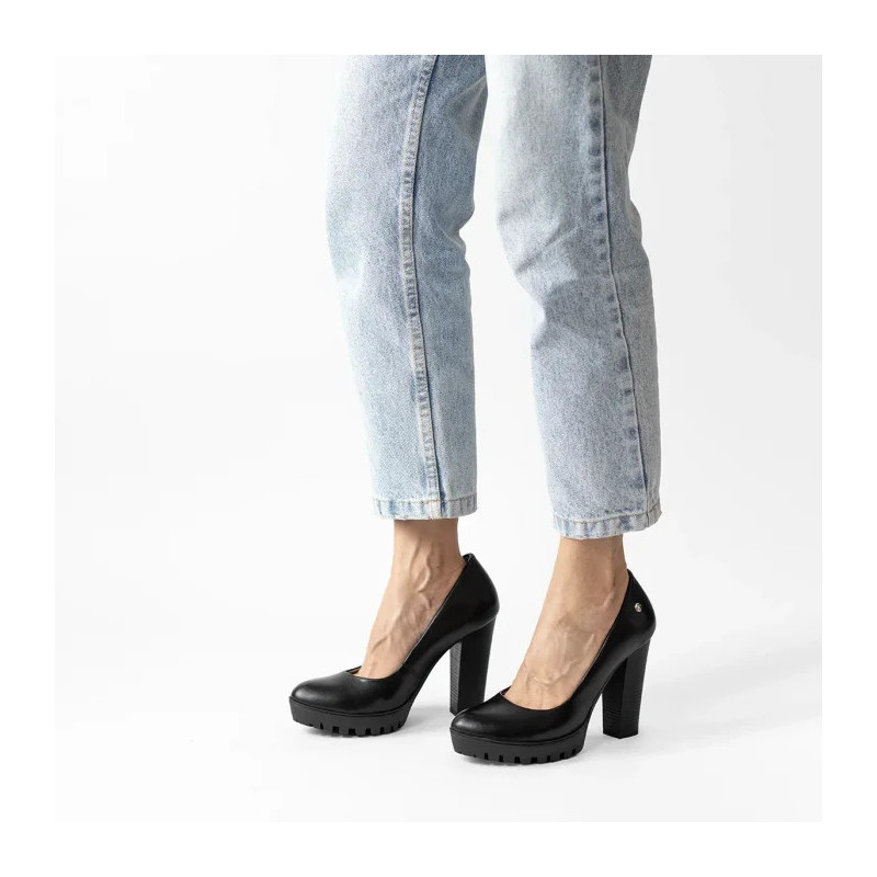 Maciejka Czarne 02629-01/00-1 (MA208-a) kingad