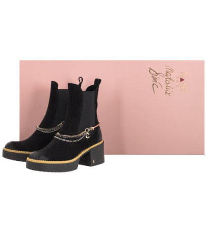 Carinii Czarne B7720-H20-000-000-000 (CI638-a) kingad