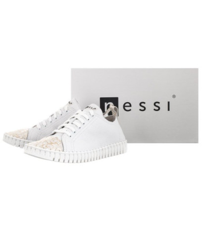 Nessi Białe 22169 (NE285-a) spordijalatsid