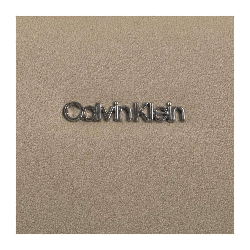 Calvin Klein CK Must Small Camera Bag Crockery K60K613145 W75 (CK631-a) käekott