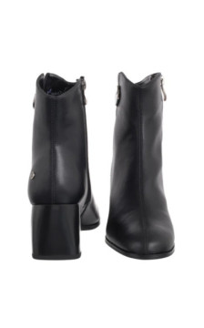 Maciejka Czarne K7203-01/00-8 (MA1446-a) kingad