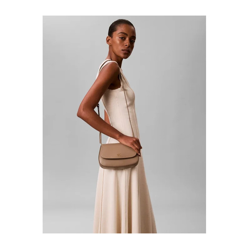 Calvin Klein CK Flap Camera Bag LV04F3421G VFU (CK724-b) käekott