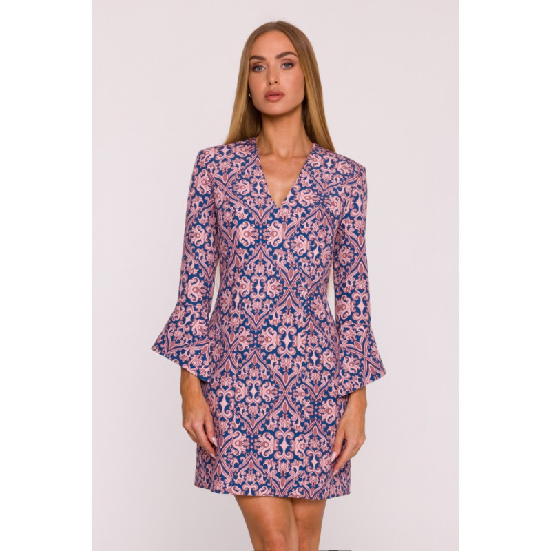 M877 Sukienka we wzór z szerokimi mankietami - model 3