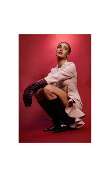 M880 Sukienka z falbankami - beżowa