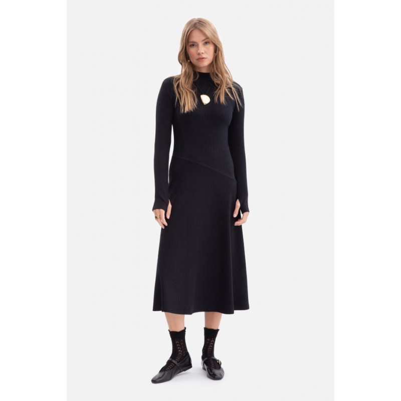 B299 Sukienka z dzianiny prążkowanej - czarna