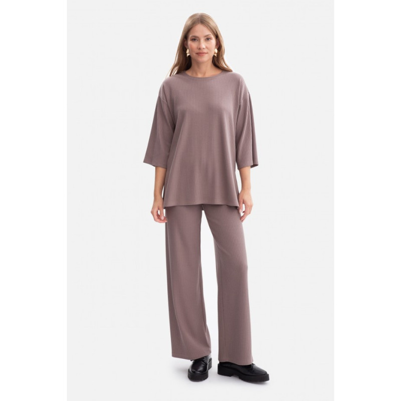 B301 Bluzka z dzianiny prążkowanej - kakaowa