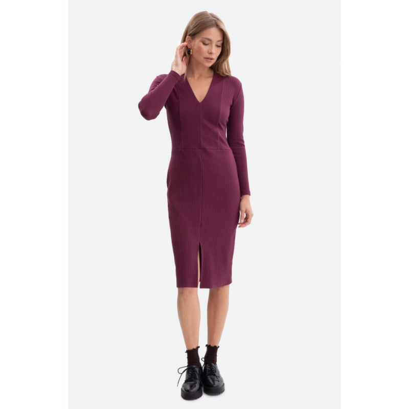 B307 Sukienka ołówkowa z dzianiny prążkowanej - śliwkowa