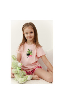 Taro tüdrukule pidžaamad