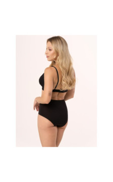 Babell salenemist aluspüksid