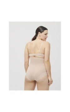 Ysabel Mora salenemist aluspüksid