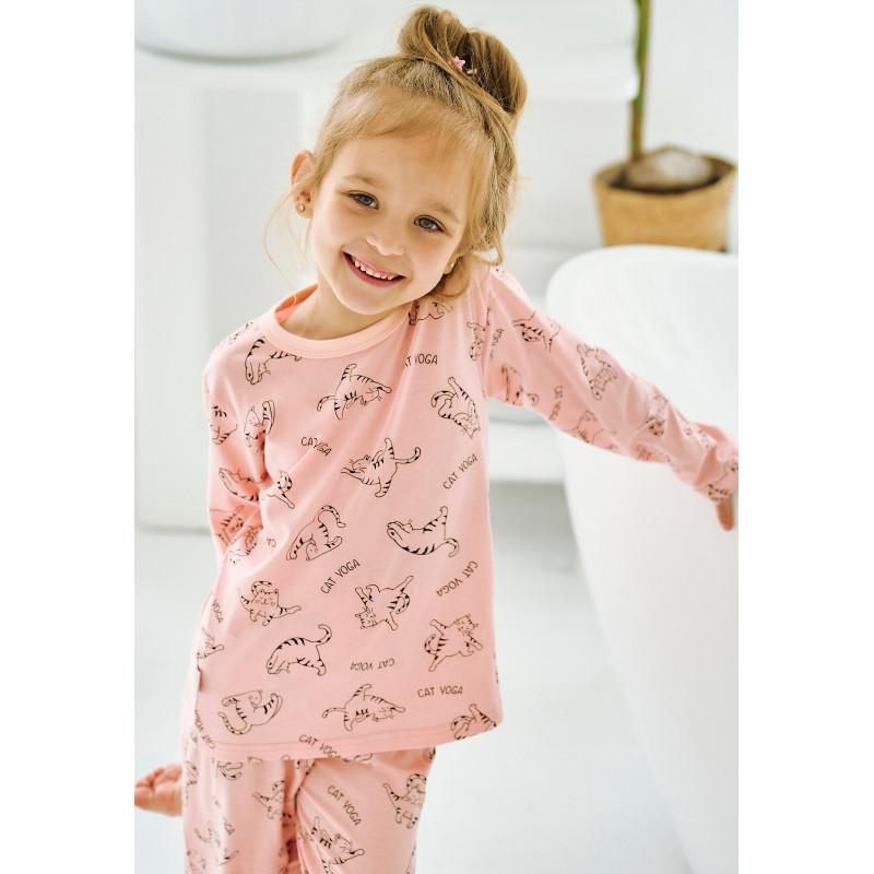 Taro tüdrukule pidžaamad