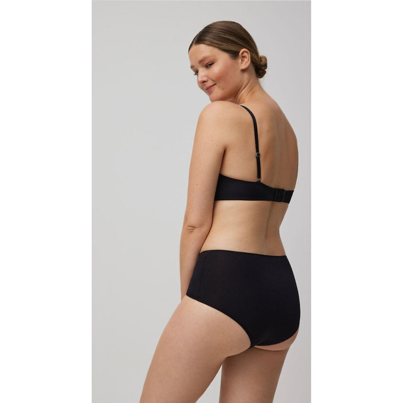 Ysabel Mora aluspüksid