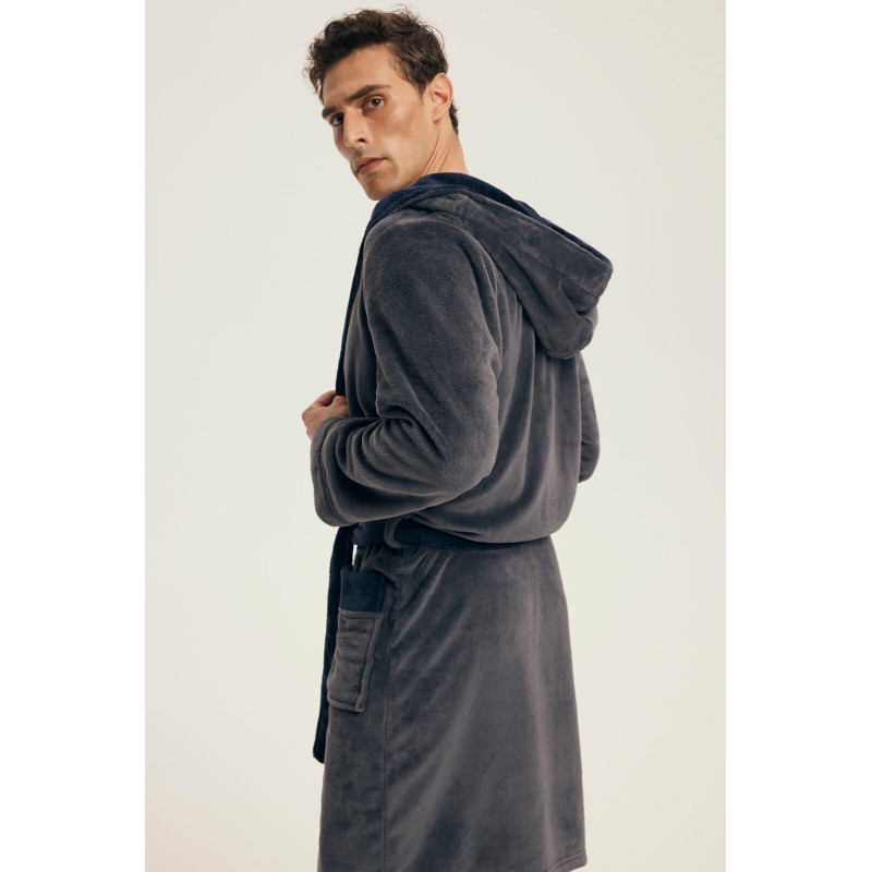 Henderson hommikumantel