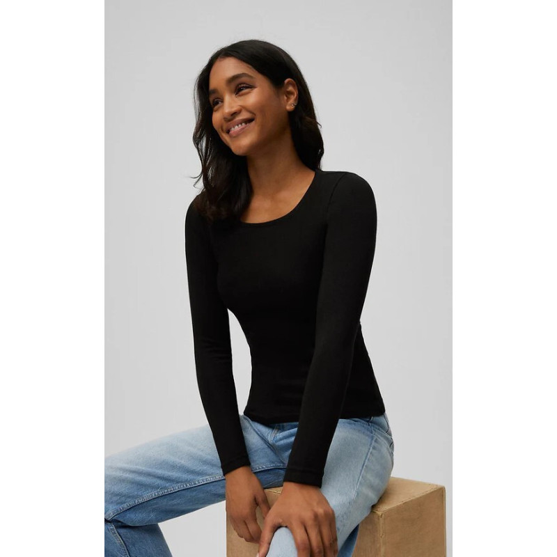 Ysabel Mora pikkade varrukatega särk