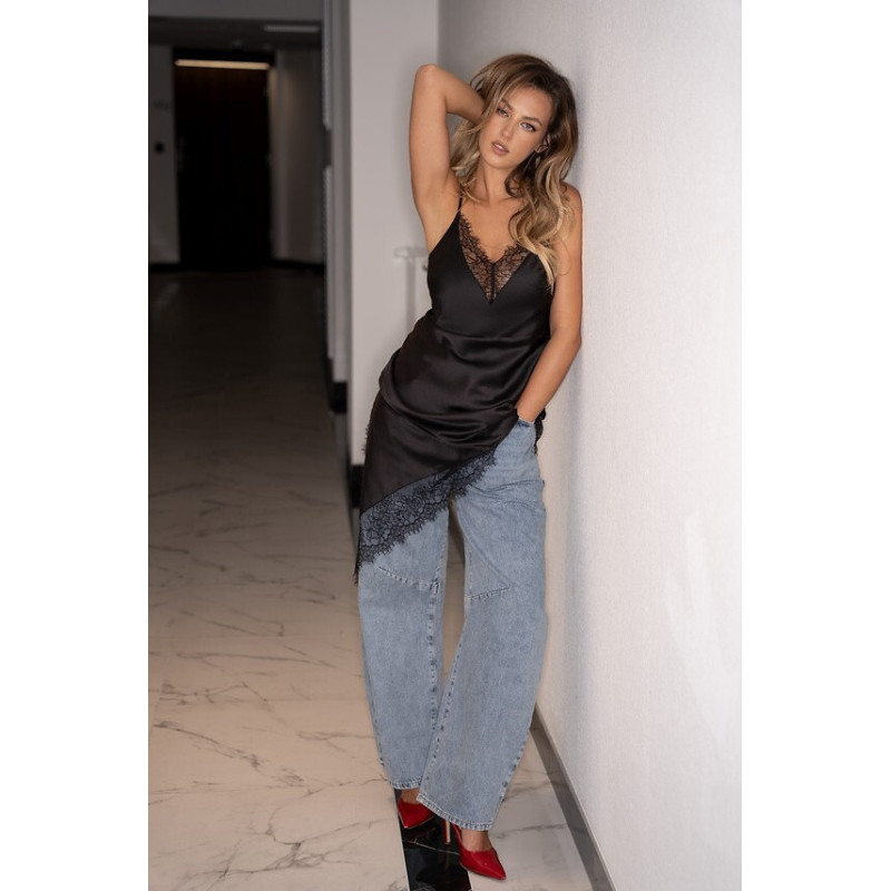 Unikat satiinist ööriided