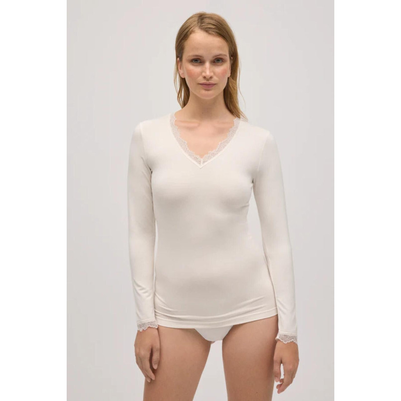 Ysabel Mora pikkade varrukatega särk