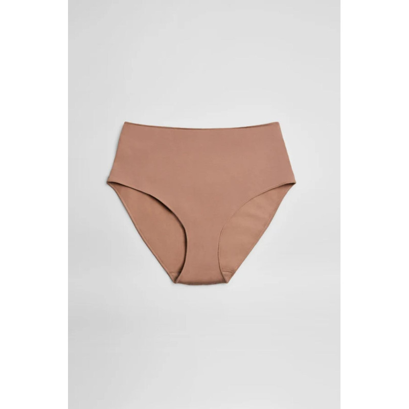 Ysabel Mora aluspüksid