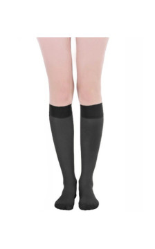 Gatta sokid põlvini