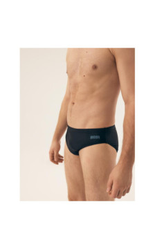 Henderson ujumistrikood