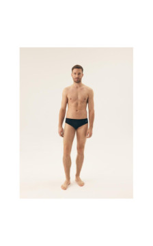 Henderson ujumistrikood