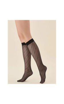 Gabriella sokid põlvini