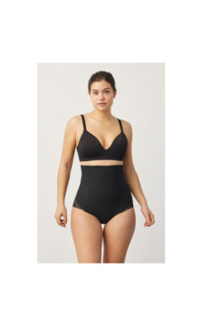 Ysabel Mora salenemist aluspüksid