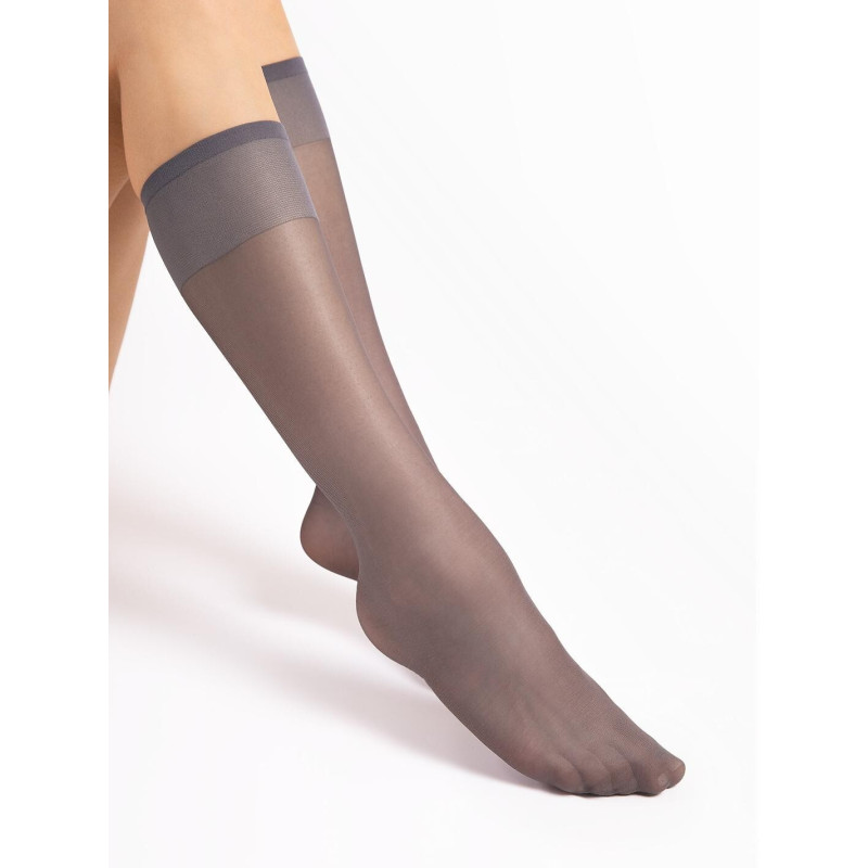 Fiore sokid põlvini