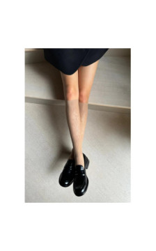 Veneziana sokid põlvini