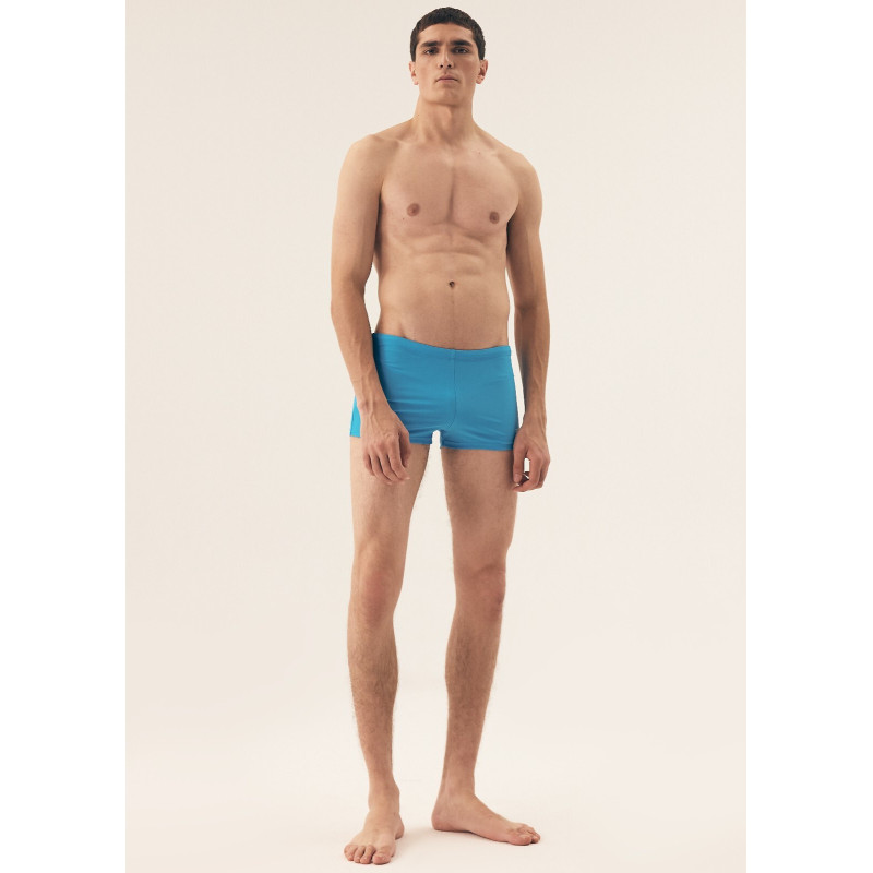 Henderson ujumistrikood