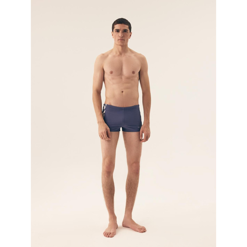 Henderson ujumistrikood