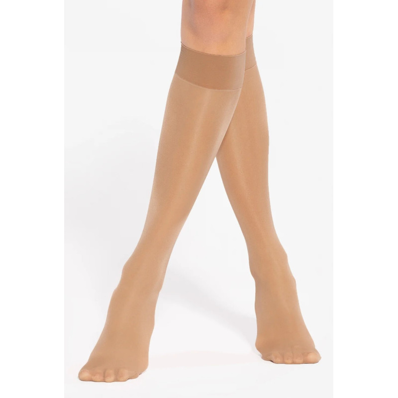 Gatta sokid põlvini