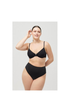 Ysabel Mora salenemist aluspüksid