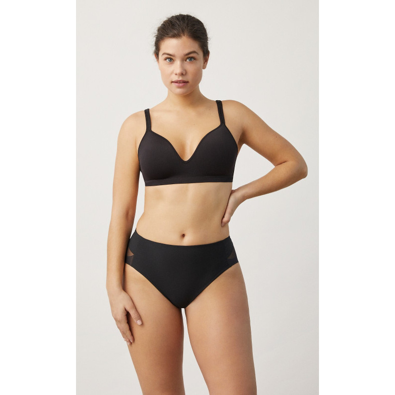 Ysabel Mora salenemist aluspüksid