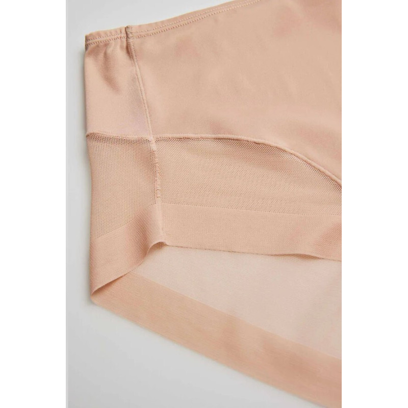 Ysabel Mora aluspüksid