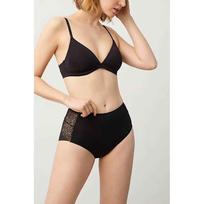 Ysabel Mora aluspüksid