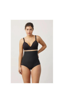 Ysabel Mora salenemist aluspüksid