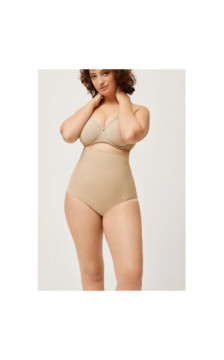 Ysabel Mora salenemist aluspüksid