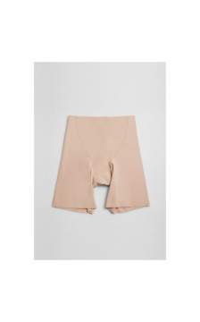 Ysabel Mora pikad aluspüksid