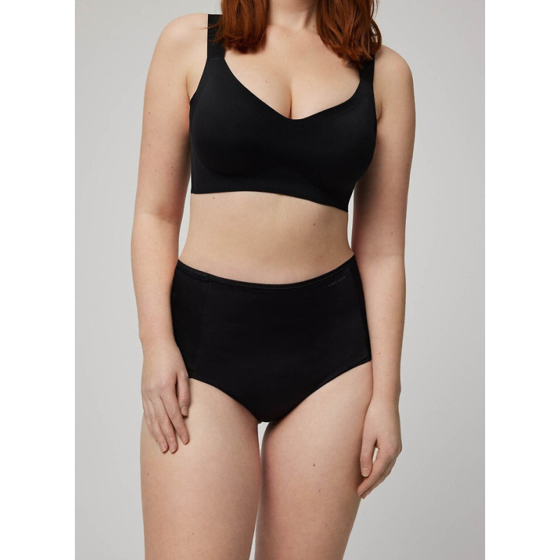 Ysabel Mora salenemist aluspüksid