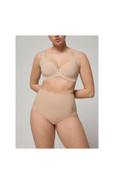 Ysabel Mora salenemist aluspüksid