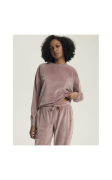 Henderson Ladies ülikond