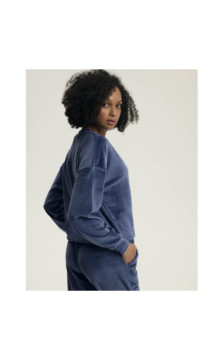 Henderson Ladies ülikond