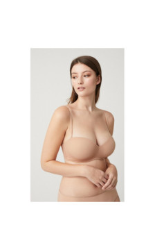 Ysabel Mora rinnahoidja