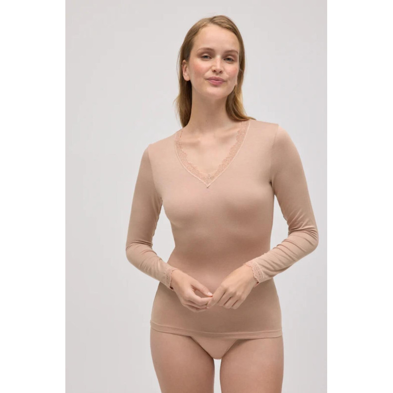 Ysabel Mora pikkade varrukatega särk