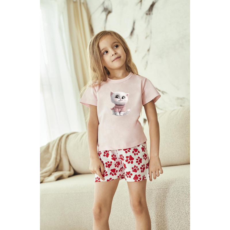 Taro tüdrukule pidžaamad