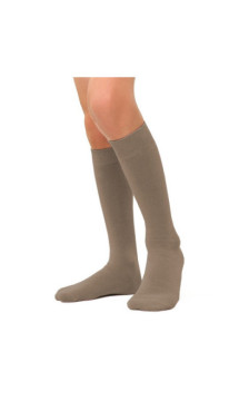 Steven puuvillased sokid põlvini