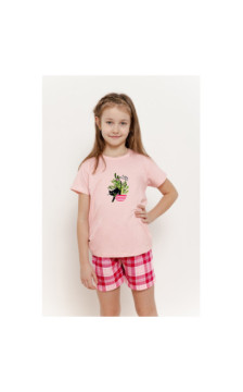 Taro tüdrukule pidžaamad