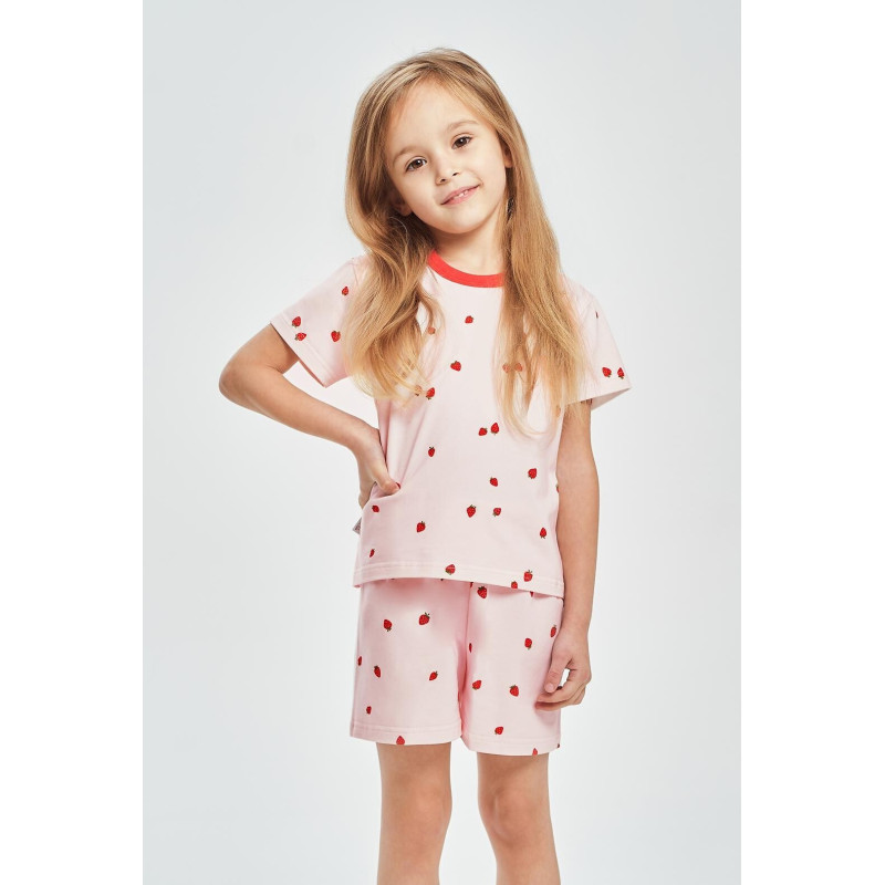 Taro tüdrukule pidžaamad