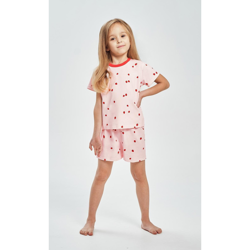 Taro tüdrukule pidžaamad